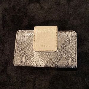 Fossil multifunction wallet